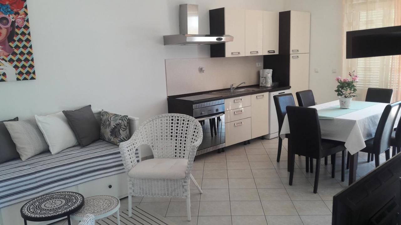 Apartman Barbat-Za Cijelu Obitelj Barbat na Rabu Eksteriør billede